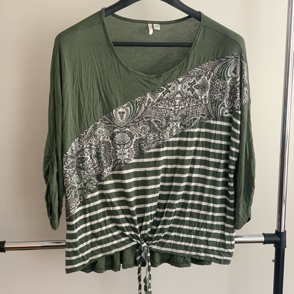 Women’s Pull Over Blouse